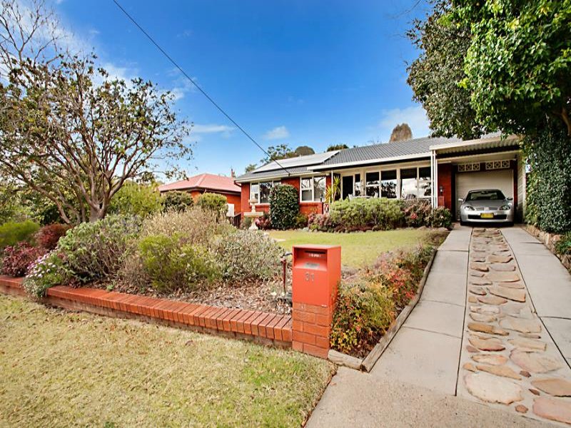 31 Richmond Cres, Campbelltown, NSW 2560 Property Details