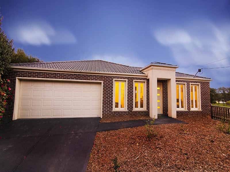 41 Pembroke Road, Mooroolbark, Vic 3138 Property Details