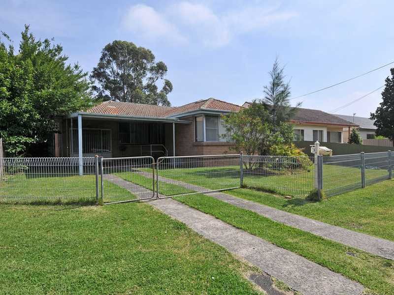 24 Ena Avenue, Dapto, NSW 2530 Property Details