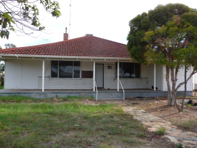 37 Jennaberring Road, Quairading, WA 6383 Property Details