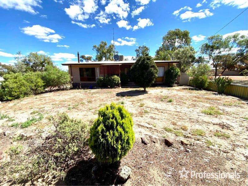 31 Lockyer Street, Goomalling, WA 6460 Property Details