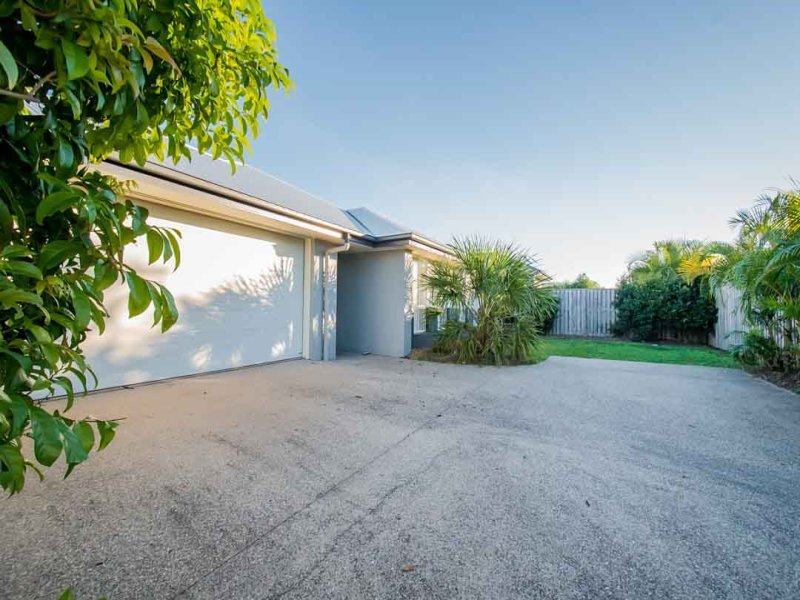131 Whitehaven Drive, Blacks Beach, Qld 4740