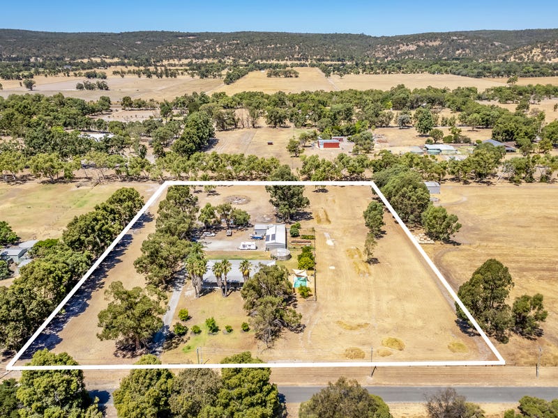 18 Cloon Court, Serpentine, WA 6125 House for Sale