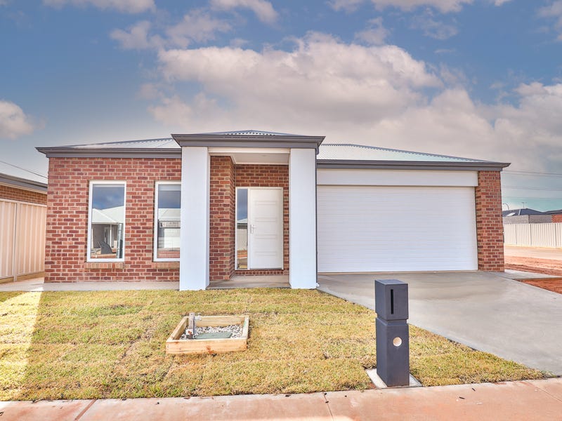 19 Luckymack Way, Mildura, Vic 3500 House for Sale
