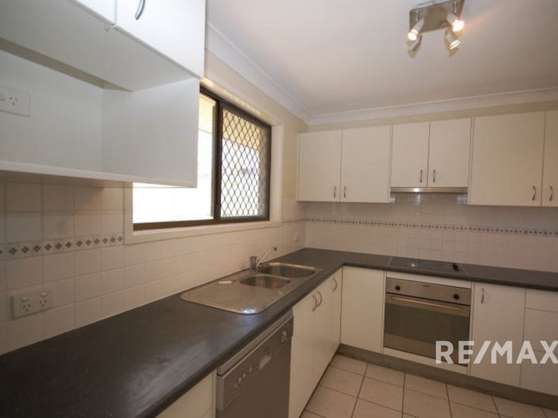 15 Wyncroft Street, Holland Park, Qld 4121