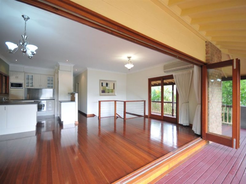 20 Evans Drive, Benowa, Qld 4217 Property Details