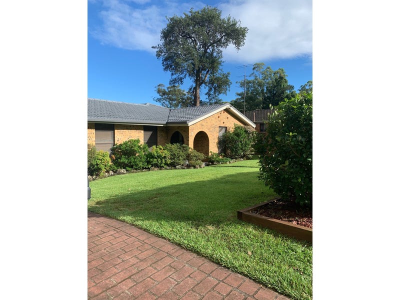 3 Blackbutt Street, Wyoming, NSW 2250