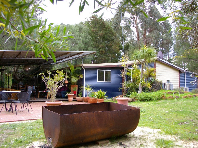 15 Blackwood River Drive, Nannup, WA 6275