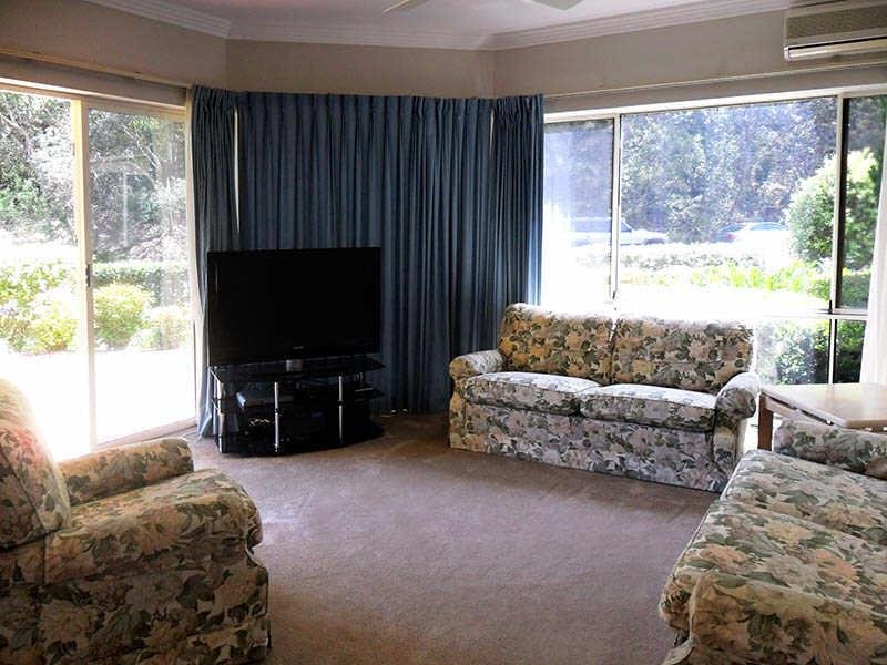 1 Whitesands 3438 North St, Forster, NSW 2428 Property Details