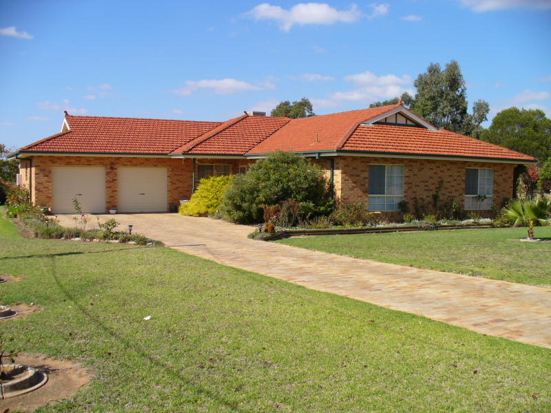 7 River Park Road, Cowra, NSW 2794