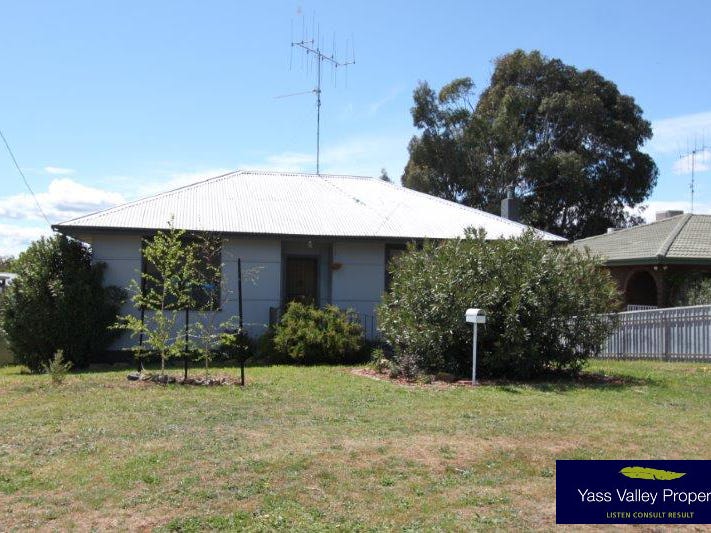 12 Brennan Street, Yass, NSW 2582