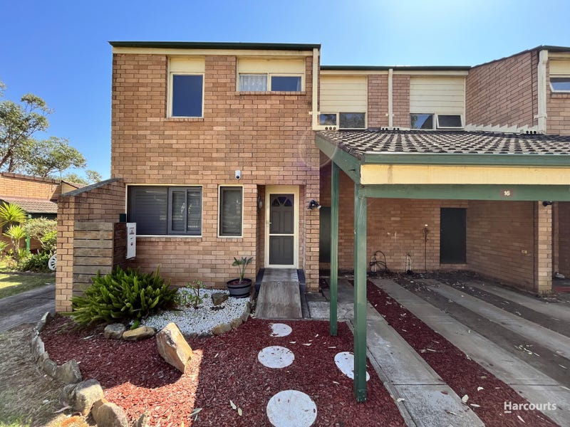 16/60 Greenoaks Avenue, Bradbury, NSW 2560 Townhouse for Rent