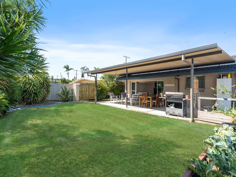 197 Mallawa Drive, Palm Beach, QLD 4221