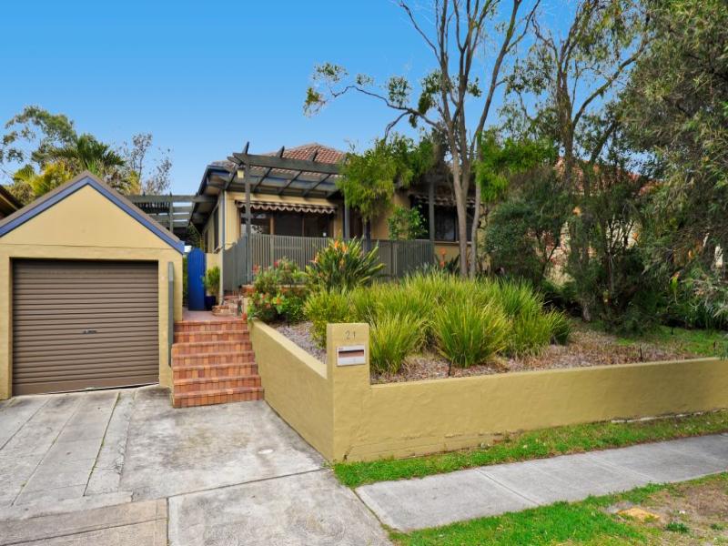 21 Warburton Street, Chifley, NSW 2036 Property Details