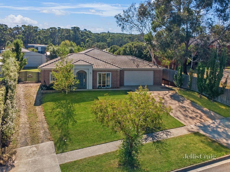 8 Pepper Lane, Buninyong, Vic 3357 Property Details