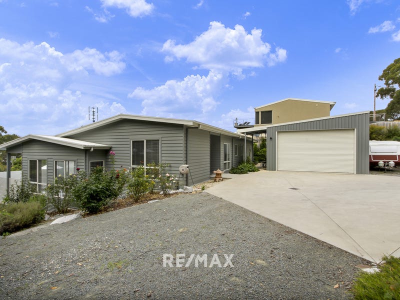 38 Stirling Road, Metung, Vic 3904 Property Details