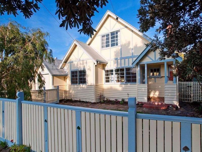 111 Gould Street, Frankston, Vic 3199 Property Details