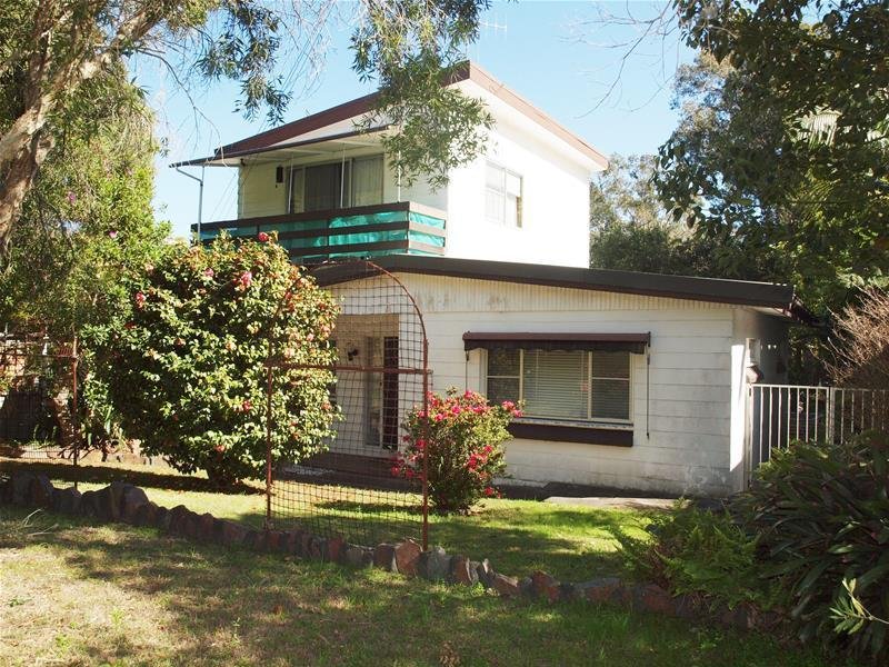 5 Danalene Parade, Corlette, NSW 2315 Property Details