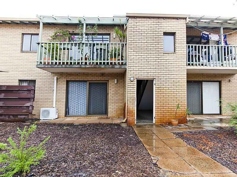 44/46 Pollard Street, Glendalough, WA 6016 Property Details