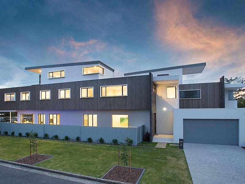 2/93 Savoy Drive, Broadbeach Waters, QLD 4218