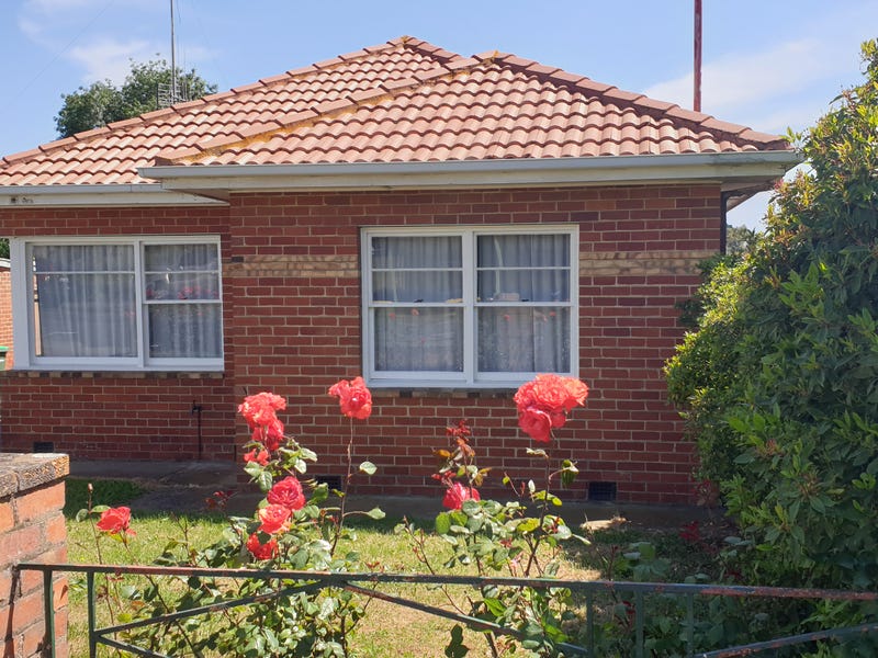 32 Piper Street, VIC 3444