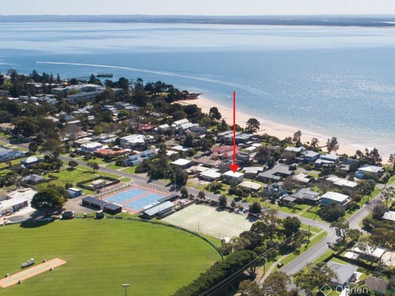 10 Chapel Street, Cowes, VIC 3922