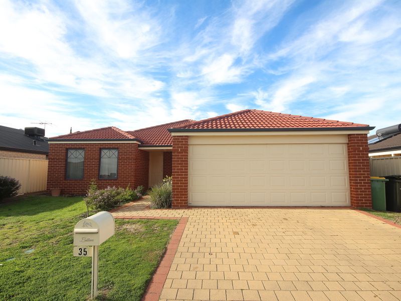 35 Hesketh Avenue, Seville Grove, WA 6112