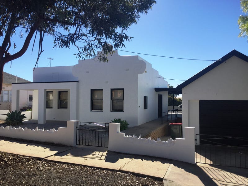 24 Wells Street, Streaky Bay, SA 5680