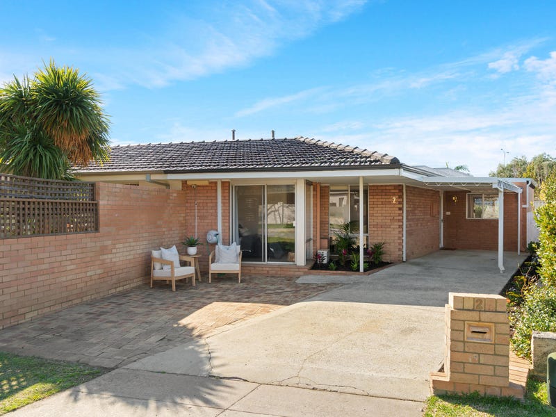 2 Buntine Road, Wembley Downs, WA 6019