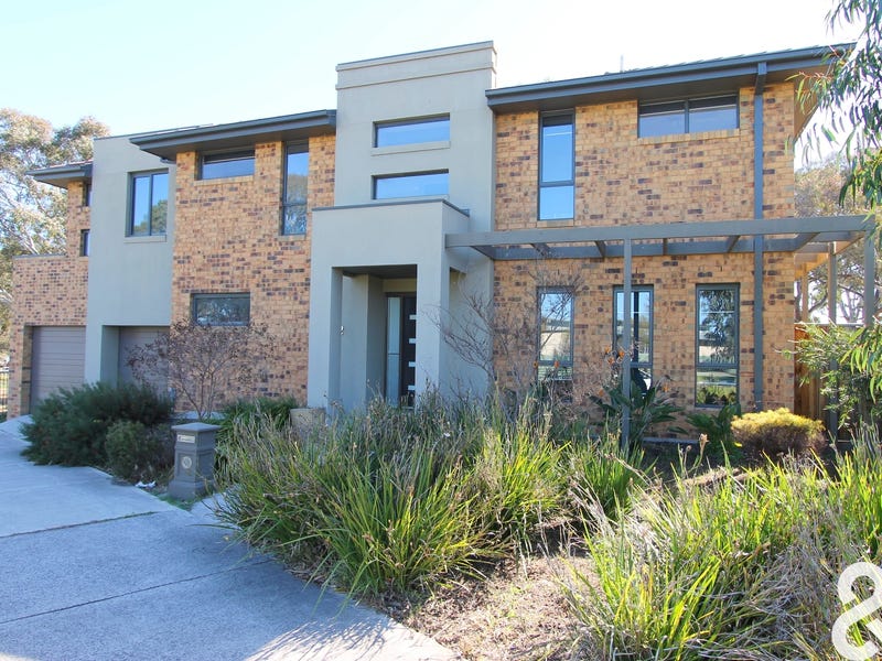 42 Lyndarum Drive, Epping, VIC 3076