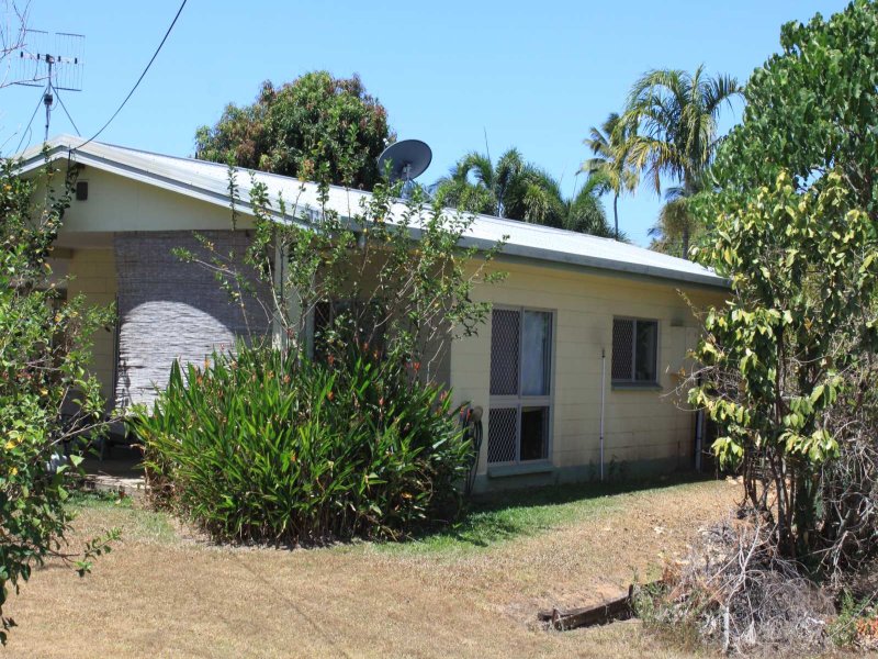 27 Andrews Street, Newell, Qld 4873 Property Details