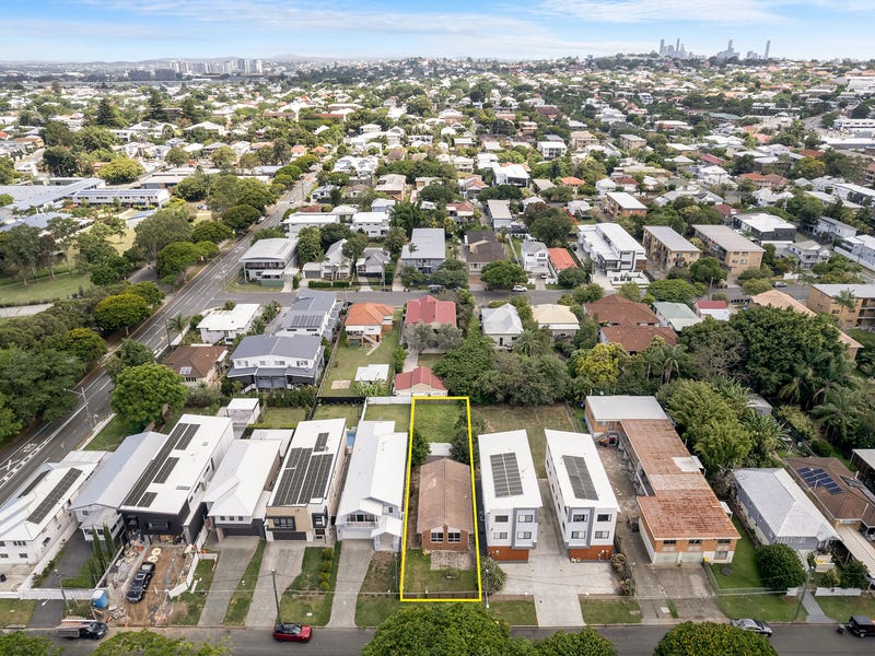 61 Wongara Street, Clayfield, Qld 4011 House for Sale