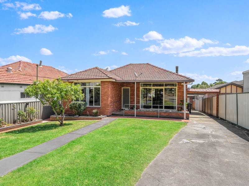 8 Clarke Street, Bass Hill, NSW 2197