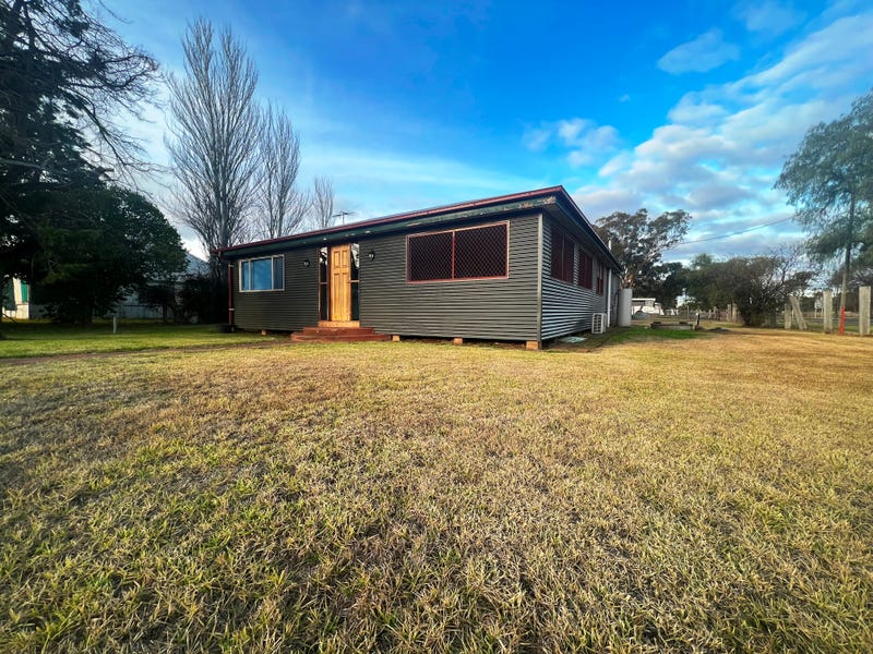 18 Napier Street, Mendooran, NSW 2842 Property Details