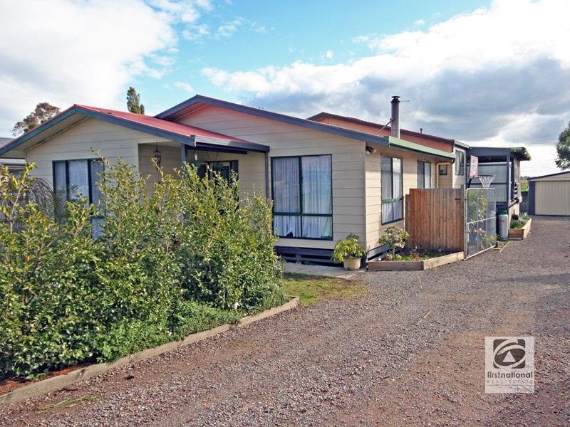 Property 111331083, Tooradin, Vic 3980 Property Details