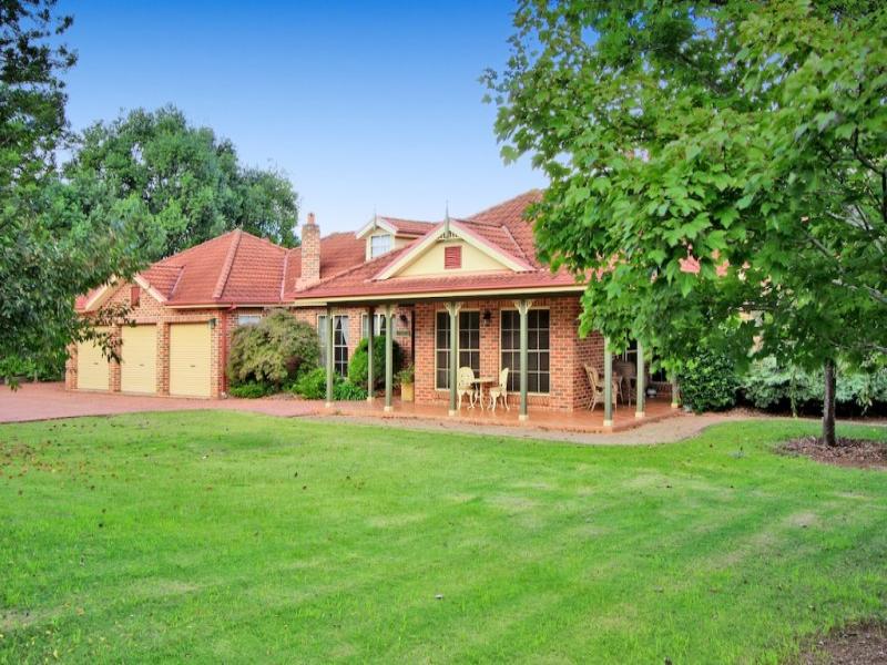 1 Camelot Close, Kirkham, NSW 2570