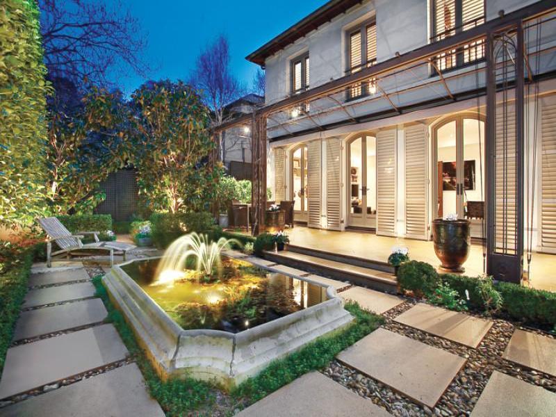 3 Chatsworth Avenue, Brighton, Vic 3186 Property Details