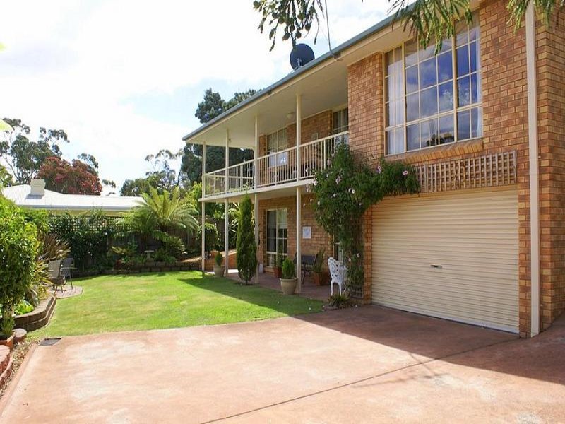 109 Derwent Avenue, Lindisfarne, Tas 7015 Property Details