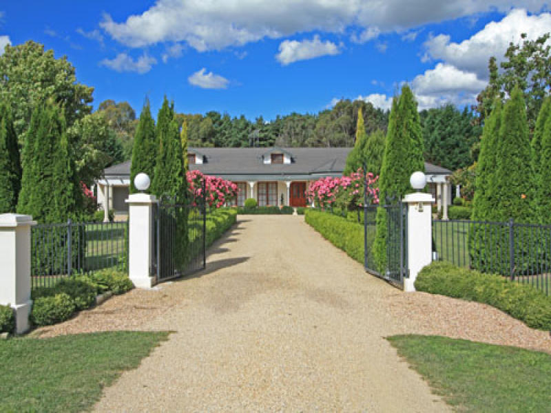 7 Reardon Place, Bungendore, NSW 2621 Property Details