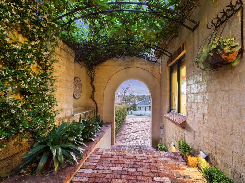 24 Mimosa Avenue, Mount Claremont, WA 6010