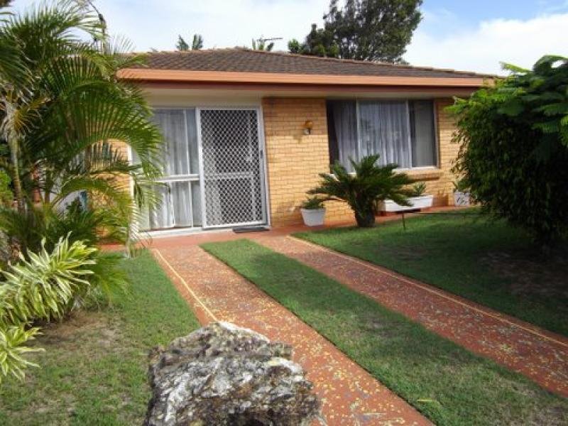 14 Constance Avenue, Mermaid Waters, QLD 4218