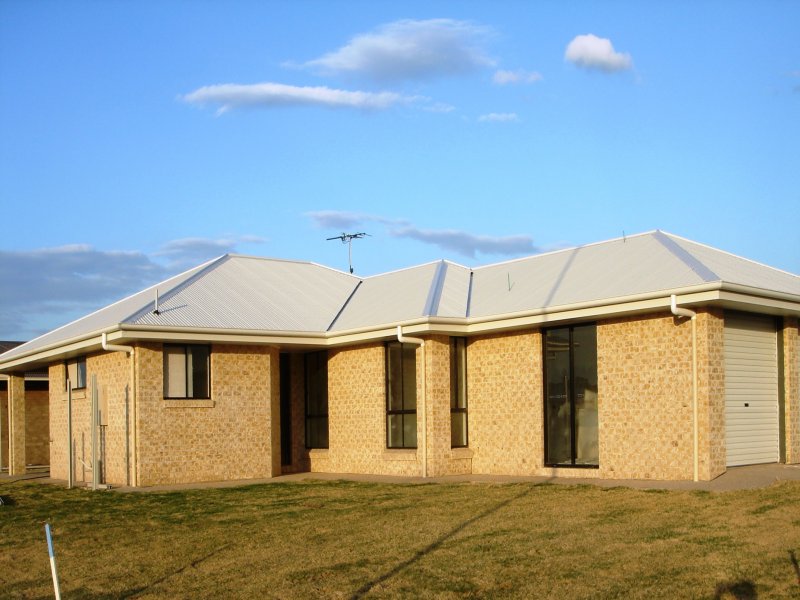 47 Mayfair Drive, Emerald, QLD 4720