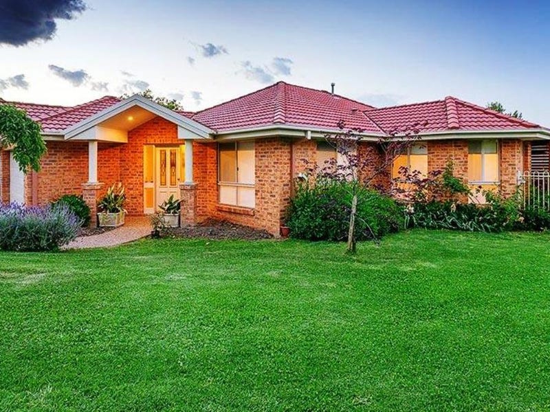 8 Paterson Avenue, Baranduda, VIC 3691