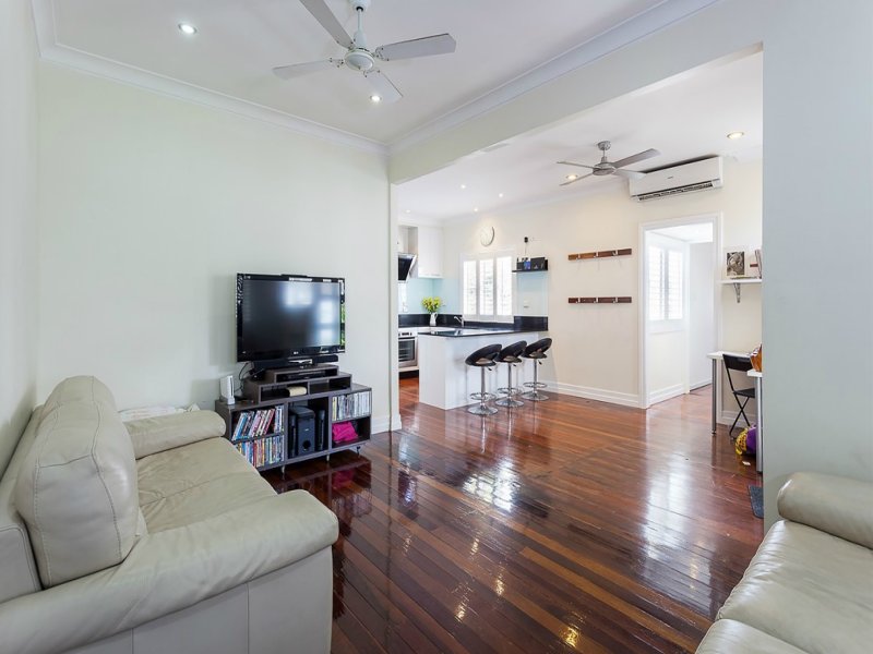 43 Emma Street, Holland Park West, QLD 4121