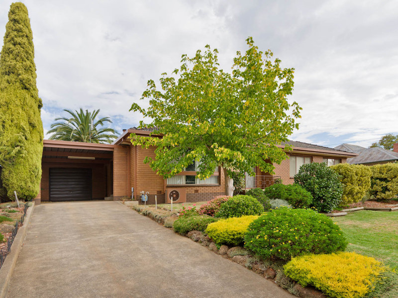 52 Greenhill Avenue, Castlemaine, Vic 3450 Property Details