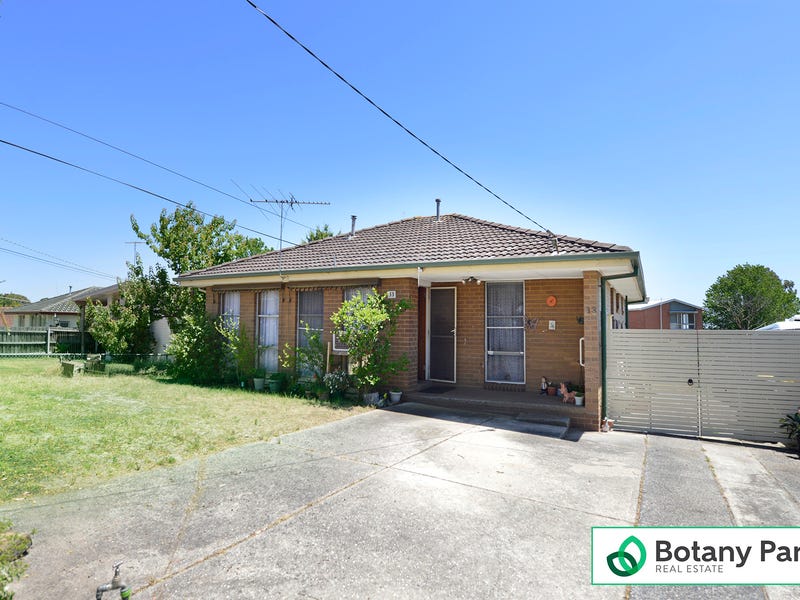 33 Honeysuckle Street, Frankston North, VIC 3200