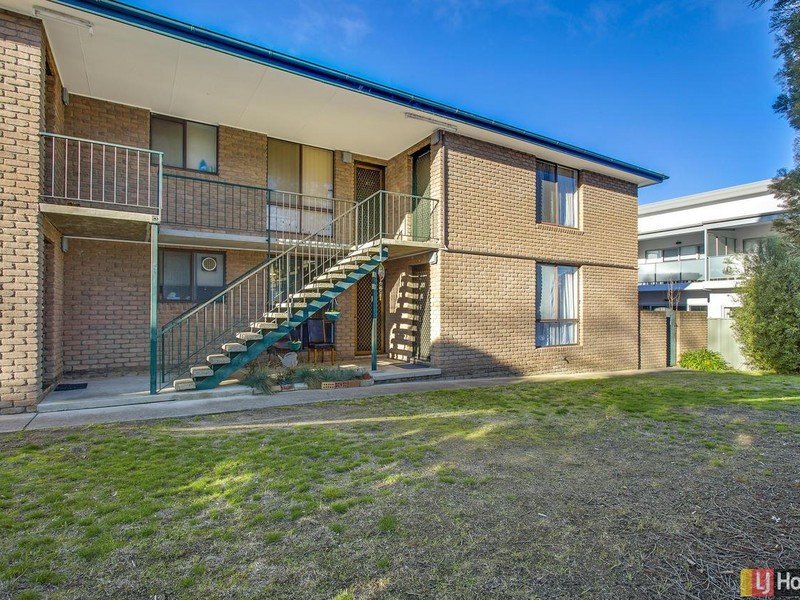 2/90 Collett Street, Queanbeyan, NSW 2620