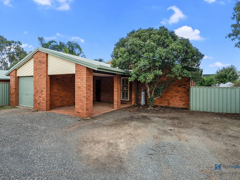 2/12 Henderson Street, Yarrawonga, Vic 3730 Property Details