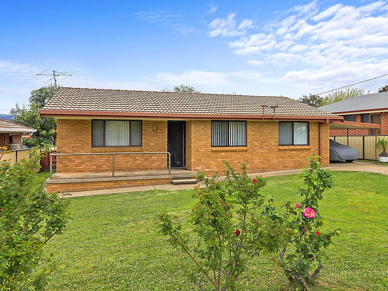 3 Dorothy Avenue, Kootingal, NSW 2352 Property Details