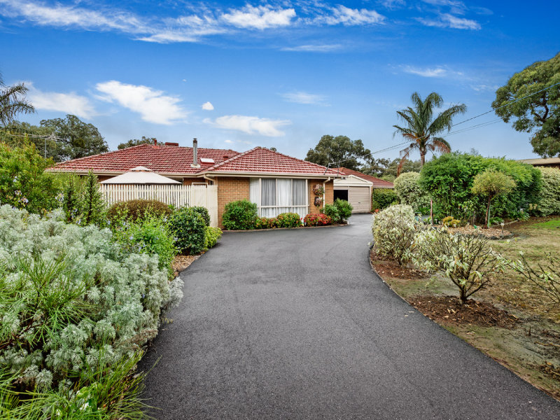 22 Clarke Road, Yarrambat, Vic 3091 Property Details